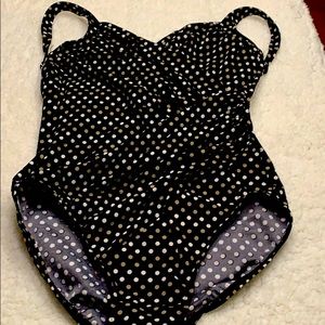 Miracle bathing suit size 12  black EUC